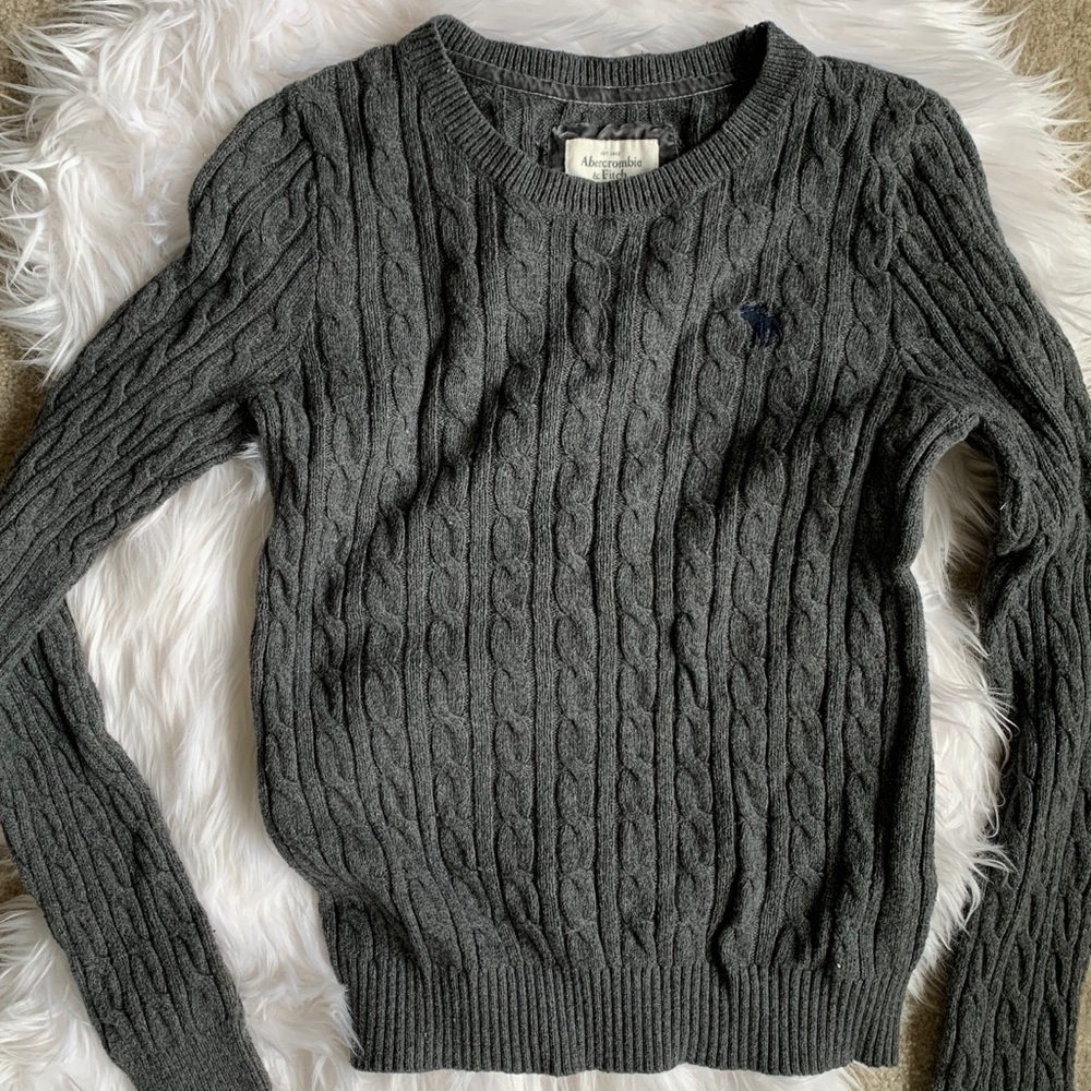 Abercrombie & Fitch Knit Sweater